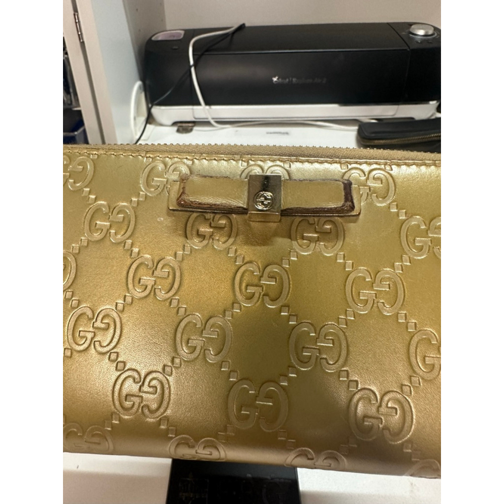 Women's Gucci Wallet Gold - Picture 3 of 12